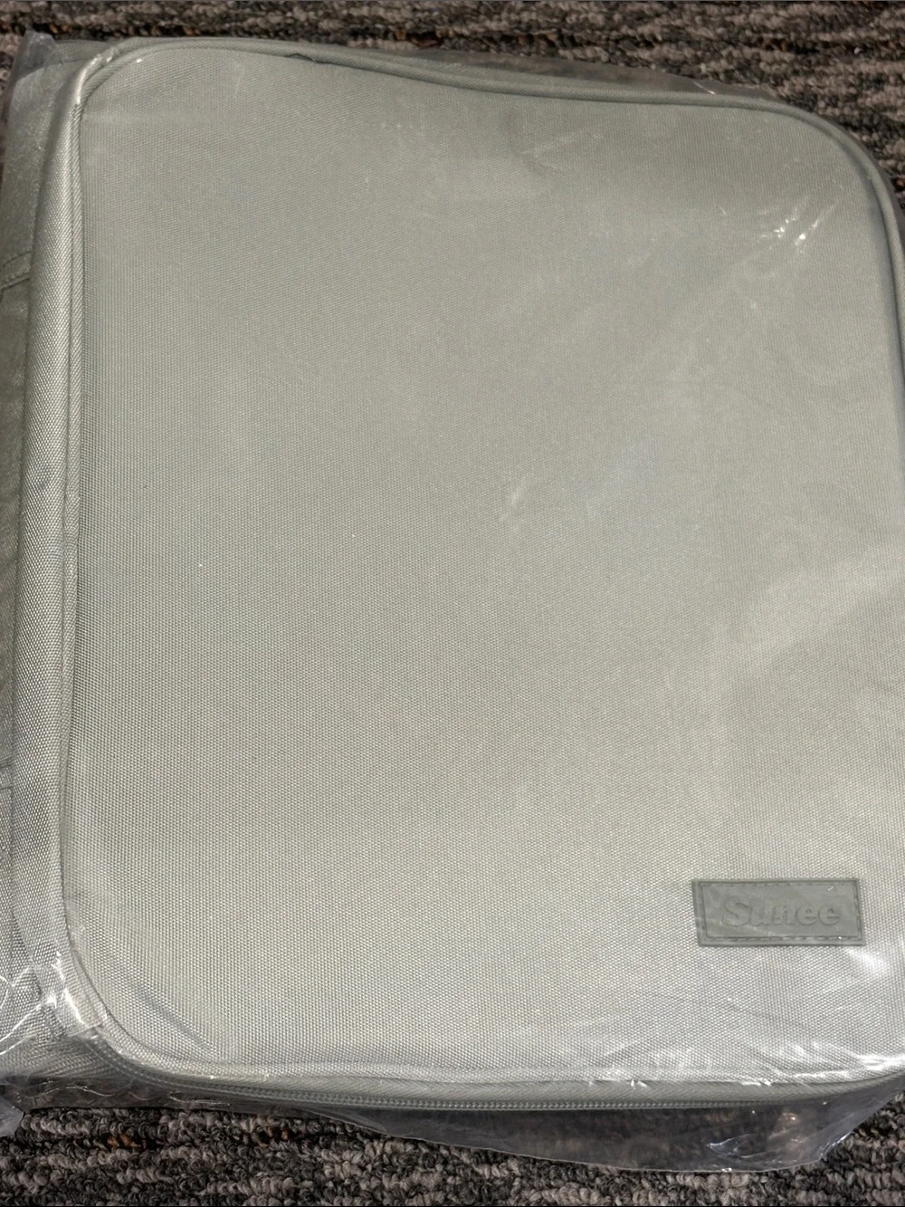 Sage Green zippered 2” Binder Bag with Handle. NEW!
